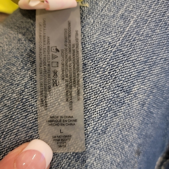 RAISINS Abstract Print Bikini Top Size M Bottoms Size L - Picture 7 of 11